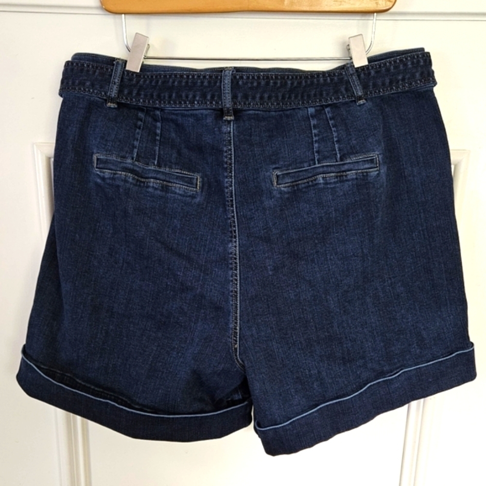 Melanie Lyne Pleated Tie Waist Denim Shorts - Picture 5 of 7
